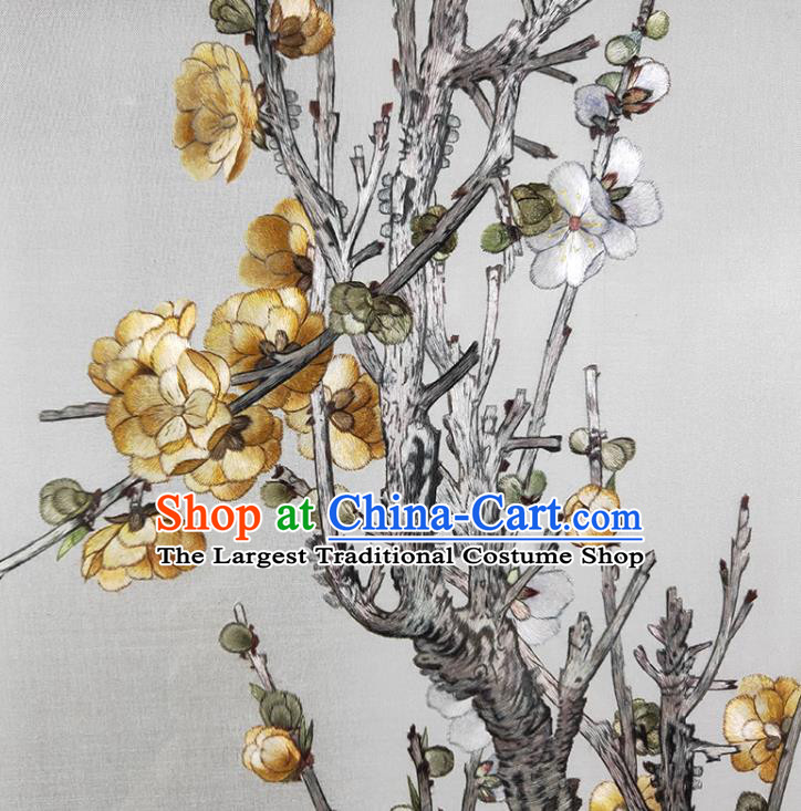 Chinese Suzhou Embroidery Decoration Traditional Plum Blossom Painting Screen Handmade Embroidered Craft