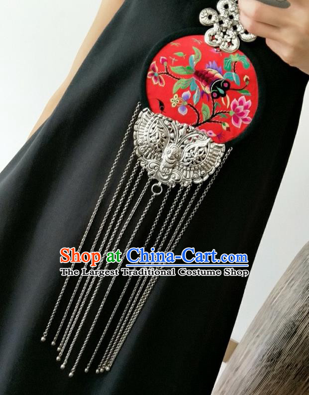 China Miao Ethnic Silver Carving Butterfly Necklet Handmade Traditional National Red Embroidered Necklace Accessories