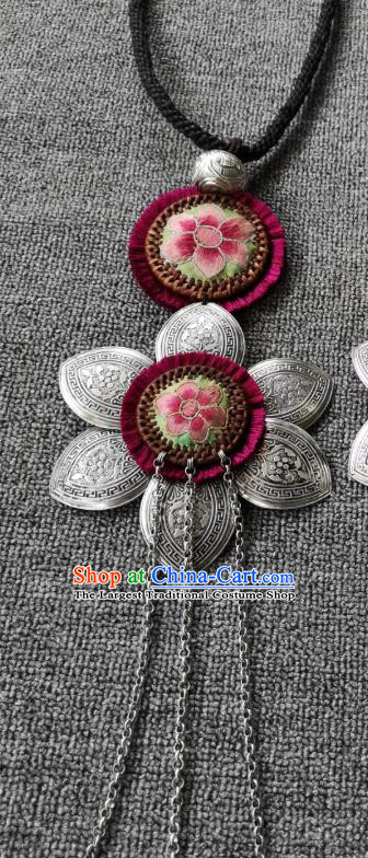 China National Embroidered Necklet Accessories Miao Ethnic Silver Flowers Necklace