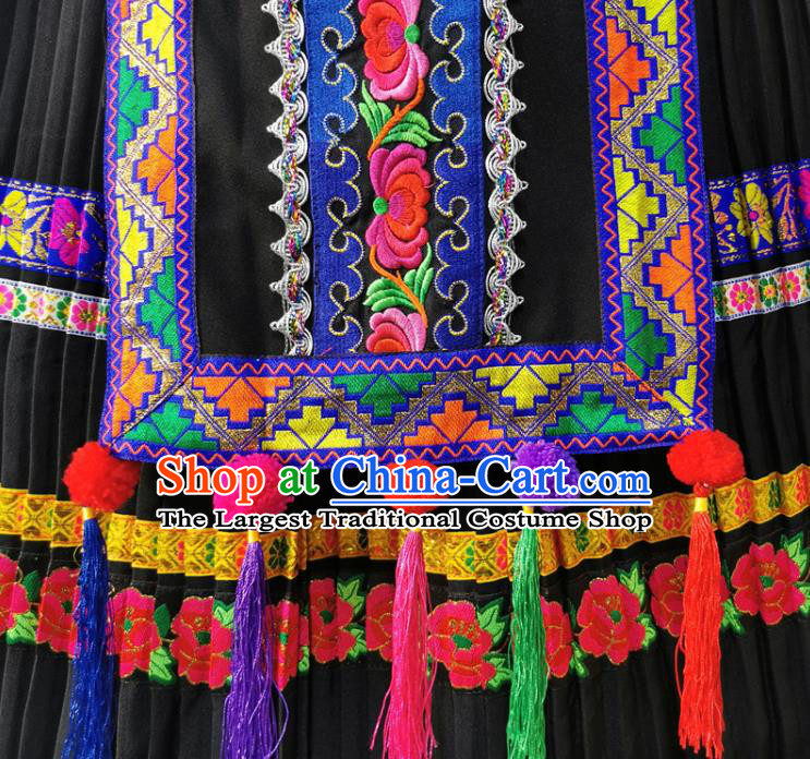 China Guizhou Puyi Ethnic Women Clothing Traditional Bouyei Nationality Folk Dance Black Blouse and Long Skirt with Hat