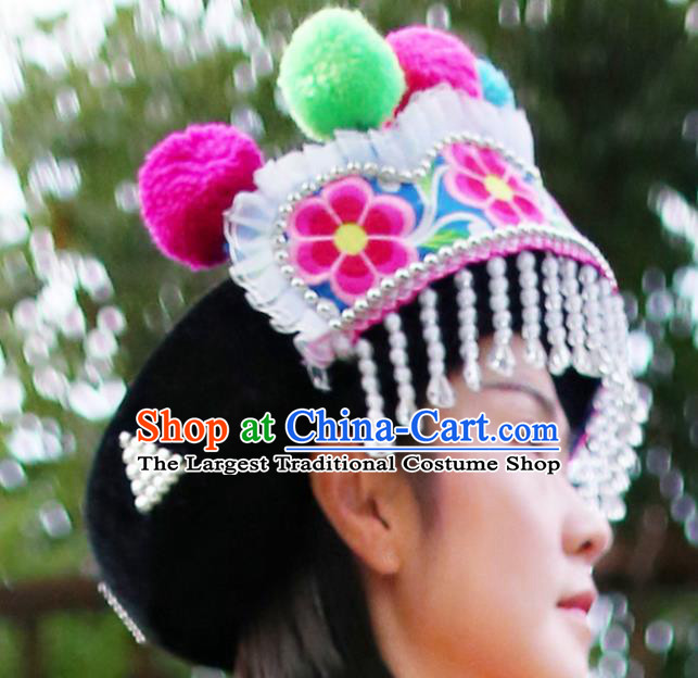Top Quality China Yi Ethnic Women Headwear Chinese Yunnan Chuxiong Nationality Embroidered Beads Tassel Hat