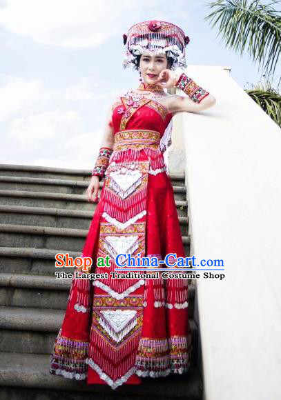 China Yi Nationality Traditional Wedding Red Dress and Headwear Ethnic Bride Apparels Yunnan Minority Embroidered Costumes