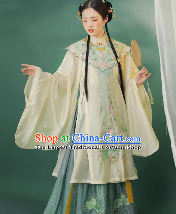 Chinese Ancient Patrician Female Clothing Traditional Hanfu Costumes Ming Dynasty Embroidered Long Gown and Skirt Complete Set