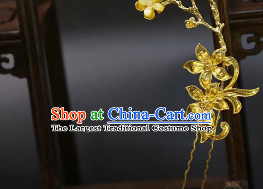 Chinese Wedding Golden Plum Hairpin Traditional Classical Hair Accessories Xiuhe Suit Hair Clasp