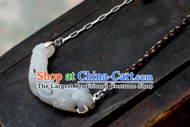 China Traditional White Jade Necklace Handmade Jewelry Accessories