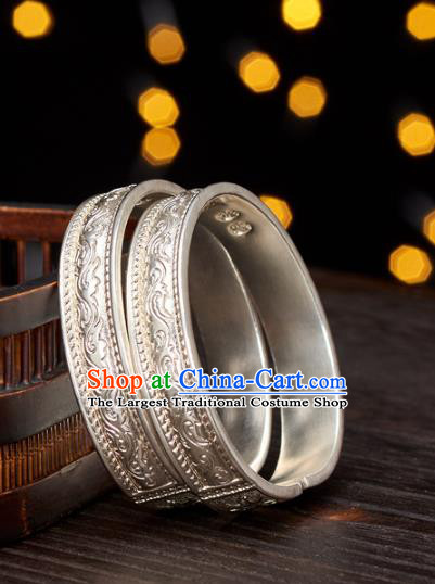 China Handmade Wedding Bracelet Carving Cloud Silver Jewelry Accessories