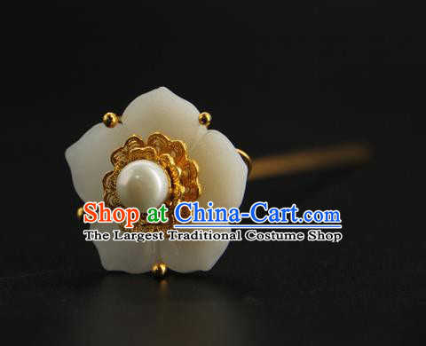 China Ancient Princess Hair Accessories Traditional Handmade Court White Jade Plum Hairpin Ming Dynasty Pearl Hair Stick