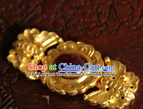 China Handmade Ancient Noble Lady Costume Golden Butterfly Buckle Ming Dynasty Hanfu Button