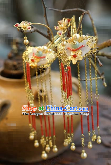China Ancient Princess Jade Hair Sticks Traditional Xiuhe Suit Hair Accessories Wedding Bride Red Tassel Hairpins