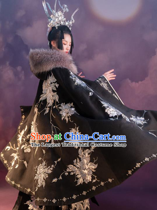 China Ancient Tang Dynasty Imperial Concubine Clothing Embroidered Black Cape Traditional Winter Costume