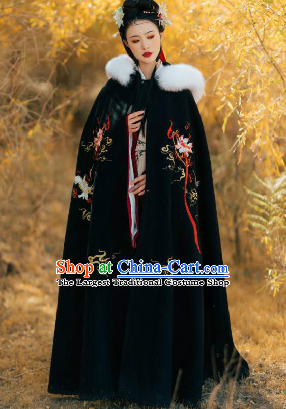 Chinese Ancient Princess Embroidered Lotus Black Cloak Traditional Ming Dynasty Court Lady Costume for Women