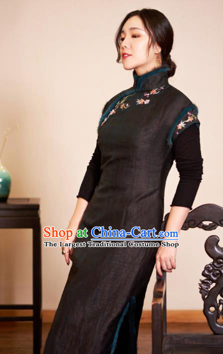 Traditional Chinese Cotton Wadded Cheongsam Embroidered Silk Qipao Dress for Women