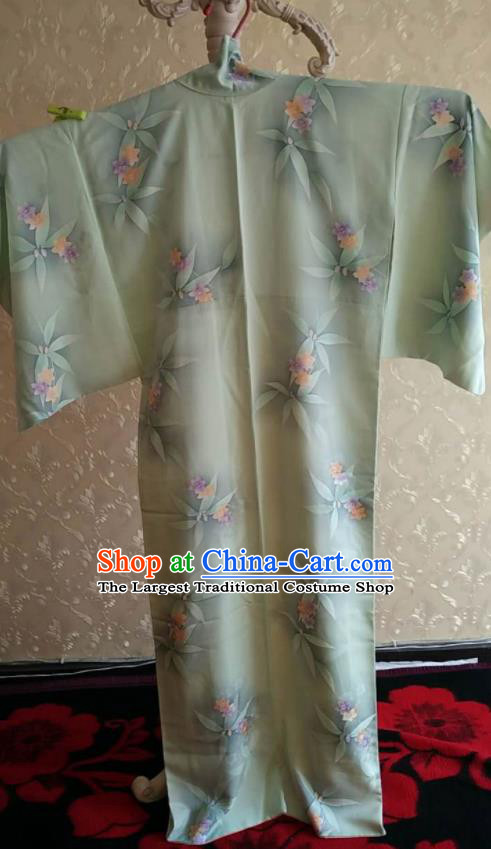 Traditional Japan Geisha Printing Light Green Silk Furisode Kimono Asian Japanese Fashion Apparel Costume for Women