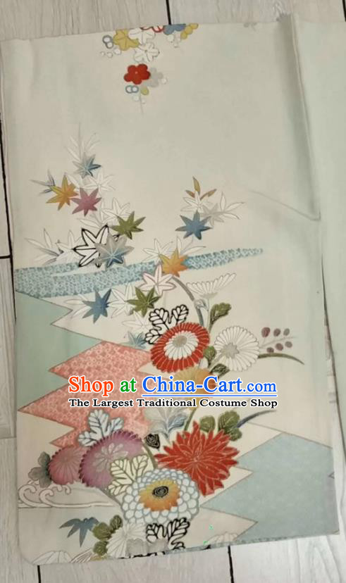 Traditional Japan Geisha Printing Chrysanthemum Light Green Furisode Kimono Asian Japanese Fashion Apparel Costume for Women