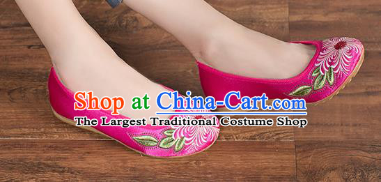 Chinese Traditional Embroidered Chrysanthemum Rosy Shoes Opera Shoes Hanfu Shoes Satin Shoes for Women
