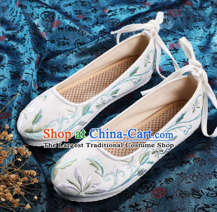 Chinese Embroidered White Shoes Hanfu Shoes Women Shoes Opera Shoes Princess Shoes
