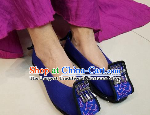 Traditional Chinese Handmade Silver Tassel Royalblue Shoes Yunnan National Shoes Embroidered Sandal for Women