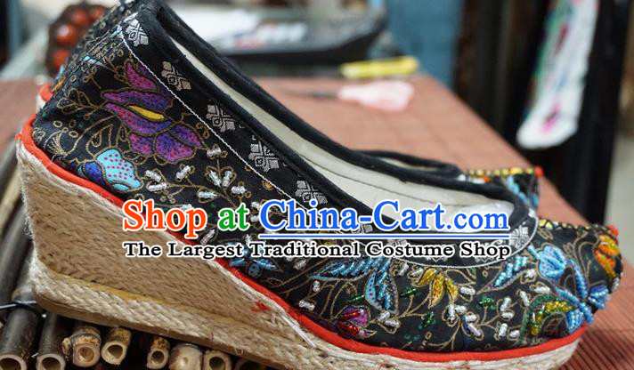 Traditional Chinese Ethnic Embroidered Beads Black Shoes Handmade Yunnan National Shoes Wedding Shoes for Women