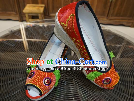 Traditional Chinese Handmade Ethnic Red Toe Sandals Yunnan National Shoes Embroidered Shoes for Women