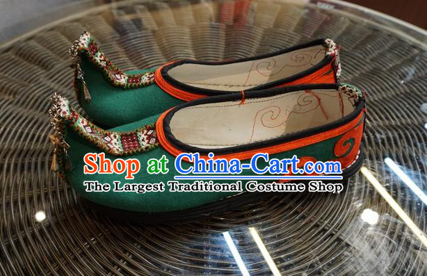 Traditional Chinese Embroidered Ethnic Wedding Green Shoes Yunnan National Shoes for Women