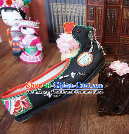 Traditional Chinese Ethnic Black Mandarin Duck Shoes Embroidered Shoes Yunnan National Shoes for Women