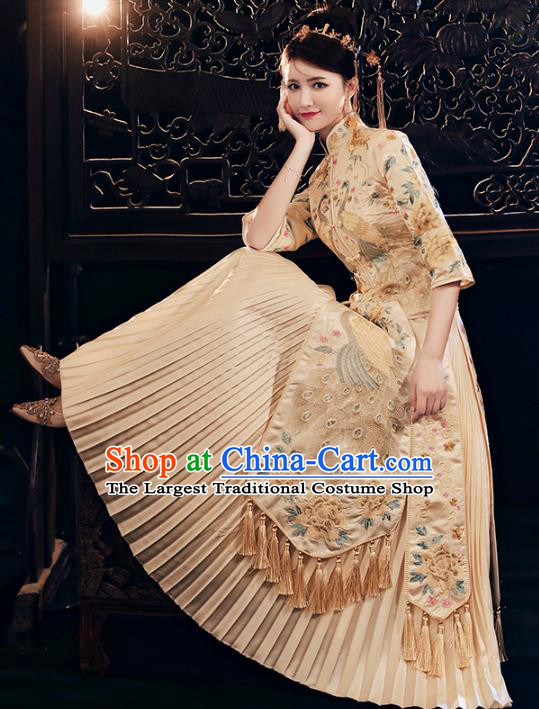 Chinese Traditional Embroidered Peacock Golden Xiuhe Suits Wedding Dress Ancient Bride Costume for Women