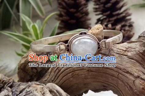 Chinese Zang Nationality Moonstone Carving Silver Bracelet Handmade Traditional Tibetan Ethnic Jewelry Accessories for Women