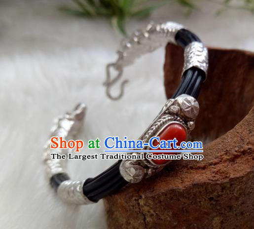 Chinese Zang Nationality Coral Bracelet Handmade Traditional Tibetan Ethnic Jewelry Accessories for Women