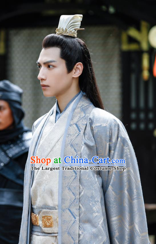 Drama Princess Silver Chinese Ancient Emperor Rong Qi Historical Costume and Headwear for Men