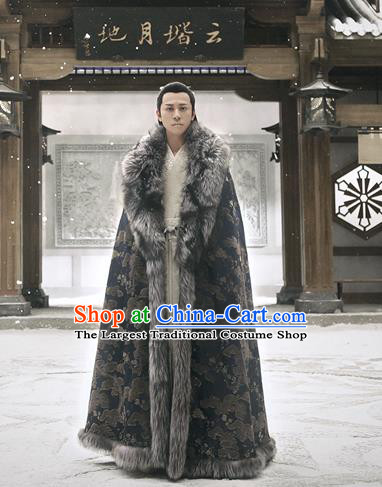 Chinese Ancient Swordsman Xiao Yiqing Drama Listening Snow Tower Historical Costume and Headwear for Men