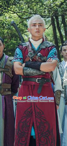 Chinese Ancient King Clothing and Jade Hairpin Drama The Taosim Crandmaster Swordsman Tie Lang Apparel and Headwear