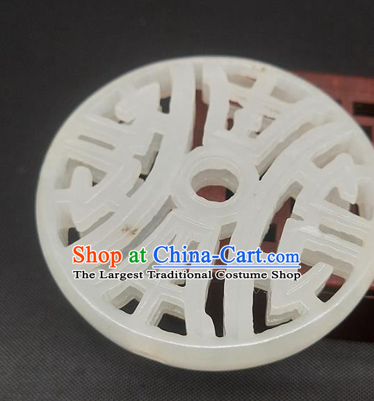 Chinese Handmade Round Jade Accessories Pendant Hsiuyen Jade Label Carving Jade Necklace Craft