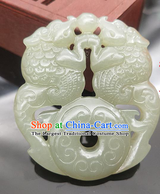Chinese Handmade Jade Carving Lion Accessories Handgrip Craft Jade Jewelry Jade Necklace Pendant