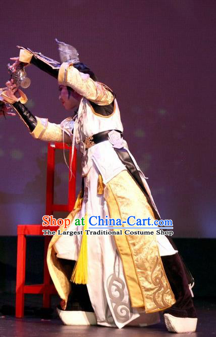 Chinese Yue Opera Wusheng Garment and Headwear Intoxicating Night at the Barracks Shaoxing Opera Young Male Apparels Costumes