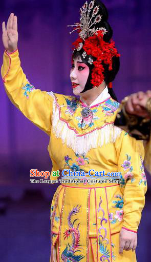 Chinese Beijing Opera Young Woman Apparels Costumes and Headdress San Da Tao Sanchun Traditional Peking Opera Martial Female Yellow Dress Garment