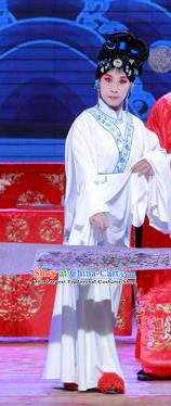 Chinese Beijing Opera Village Girl Zhang Siniang Garment Actress Costumes and Hair Accessories Traditional Peking Opera Hua Long Dian Jing Dress Apparels