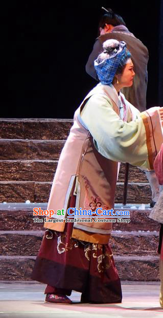 Chinese Beijing Opera Elderly Female Garment Costumes and Hair Accessories King of Qi Tian Heng Traditional Peking Opera Pantaloon Dress Dame Apparels