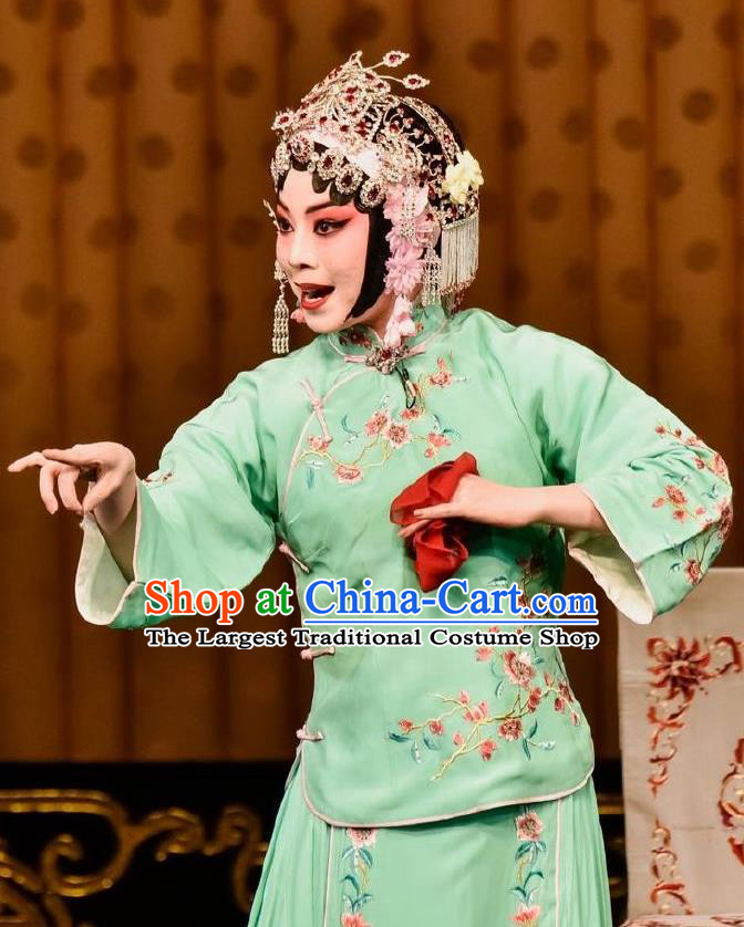 Chinese Beijing Opera Xiaodan Zhou Fengying Apparels Costumes and Headpieces Xin An Yi Traditional Peking Opera Actress Green Dress Garment