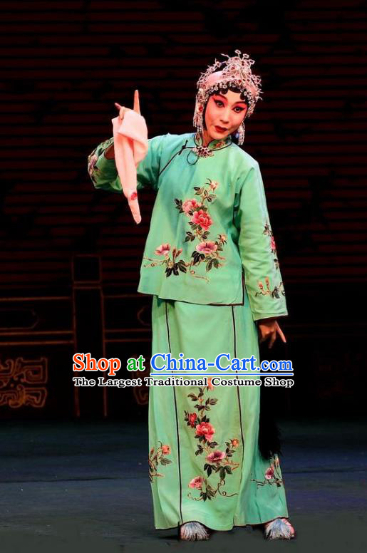 Chinese Beijing Opera Diva Zhou Fengying Apparels Costumes and Headpieces Xin An Yi Traditional Peking Opera Actress Green Dress Hua Tan Garment