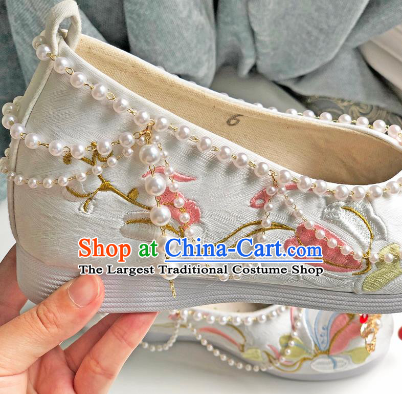 Chinese Ancient Princess Pearls Bow Shoes Traditional Cloth Shoes Wedding Hanfu Shoes Embroidered Shoes for Women