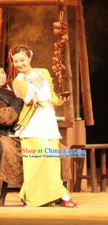 Chinese Historical Drama New Dragon Inn Ancient Hostess Jin Xiangyu Garment Costumes Traditional Stage Show Dress Ming Dynasty Female Apparels and Headpieces