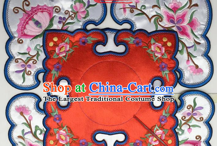 Chinese Traditional Qing Dynasty Embroidered Butterfly Flowers Pattern White Patch Embroidery Craft Embroidered Shoulder Accessories