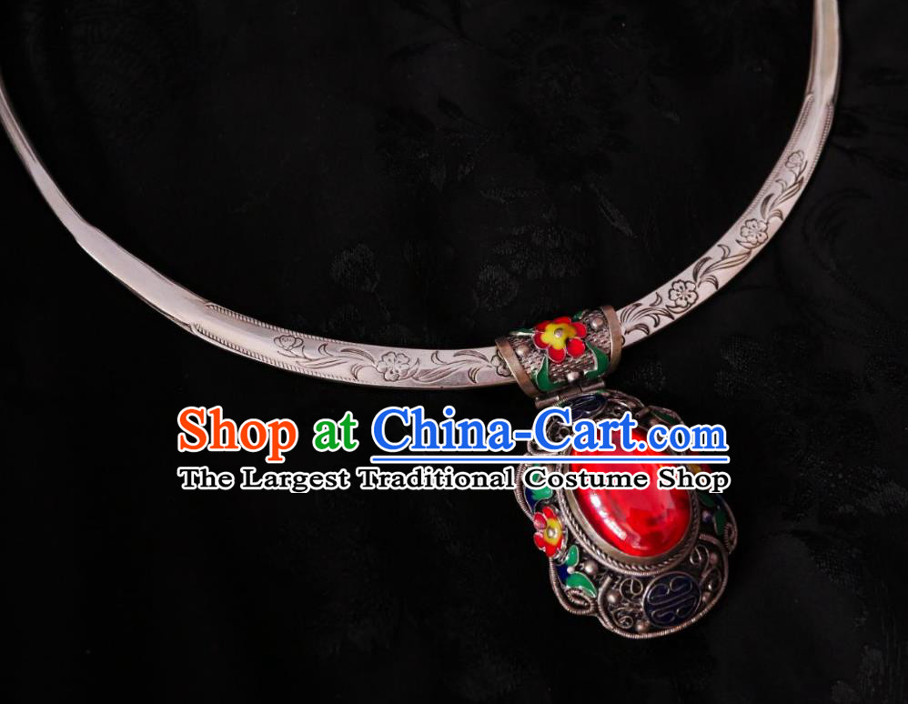 Chinese Handmade Red Stone Necklace Traditional Hanfu Jewelry Accessories Cloisonne Silver Necklet for Women
