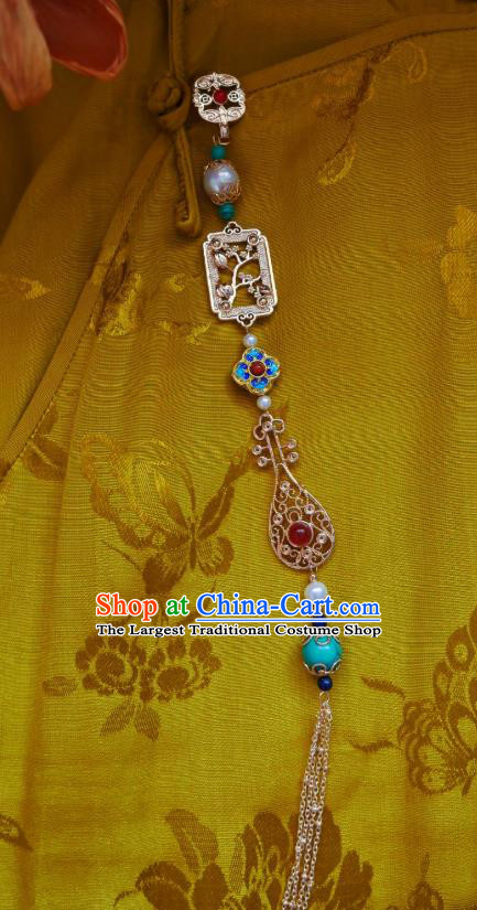 Chinese Classical Carving Plum Brooch Traditional Hanfu Cheongsam Accessories Handmade Golden Lute Tassel Breastpin Pendant for Women