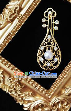 Chinese Classical Golden Lute Brooch Traditional Hanfu Accessories Handmade Cheongsam Crystal Breastpin for Women