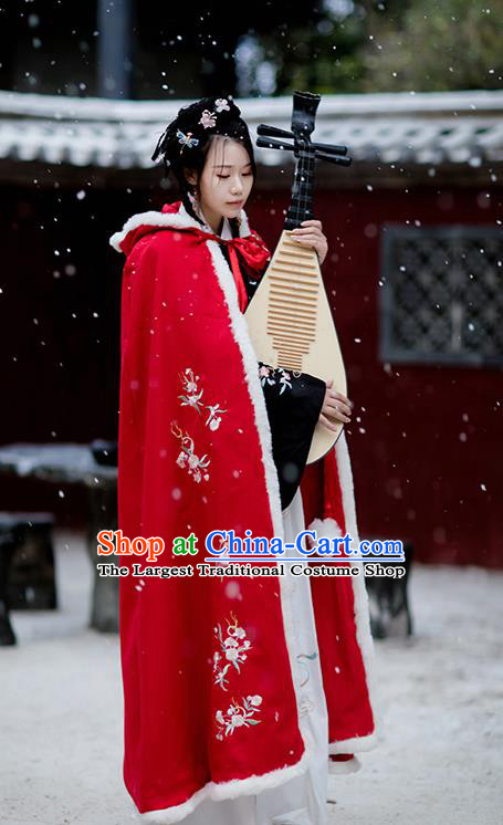 Chinese Ancient Ming Dynasty Noble Lady Cape Garment Winter Costumes Traditional Hanfu Embroidered Red Woolen Cloak for Women