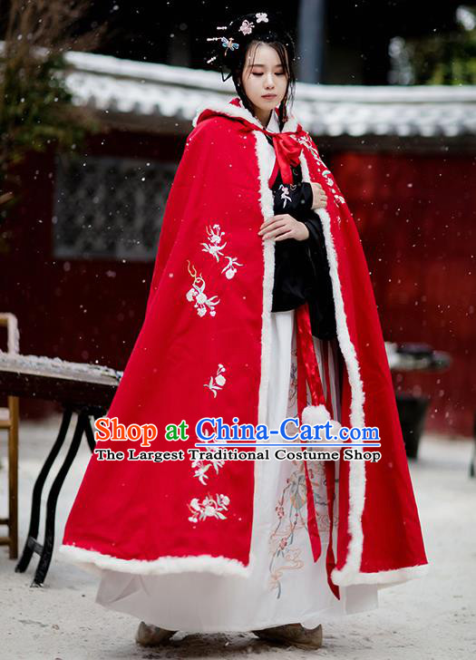 Chinese Ancient Ming Dynasty Noble Lady Cape Garment Winter Costumes Traditional Hanfu Embroidered Red Woolen Cloak for Women