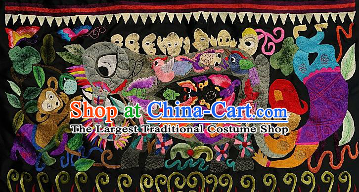 Chinese Traditional Embroidered Grey Elephant and the Monkey Fabric Patches Handmade Embroidery Craft Miao Ethnic Embroidering Applique Accessories