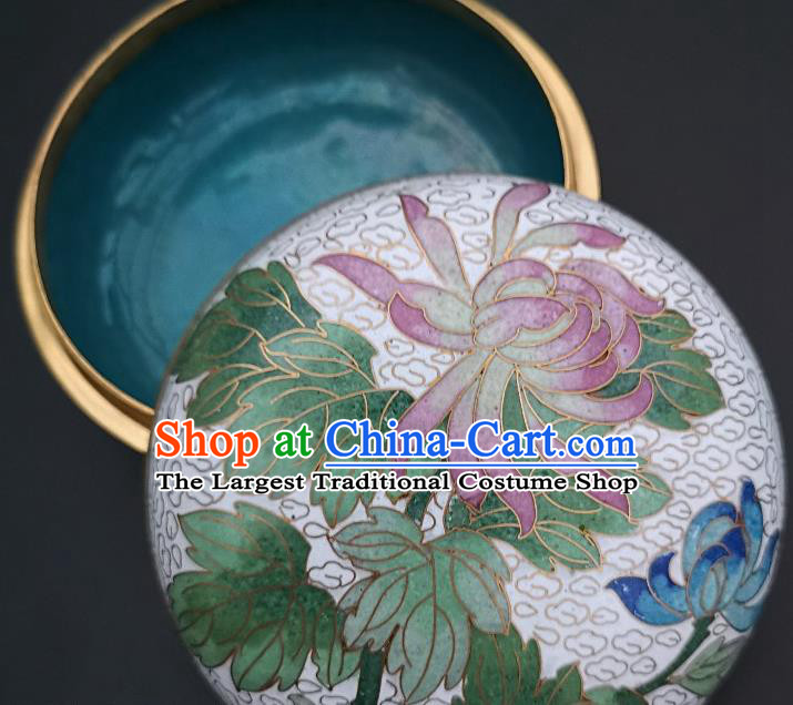 Chinese Traditional Cloisonne Chrysanthemum Pattern Rouge Box Handmade Brass Craft Enamel White Inkpad Box Accessories