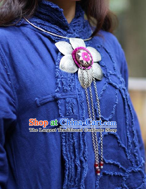 Chinese Handmade Miao Ethnic Necklace Accessories Traditional Silver Necklet for Women